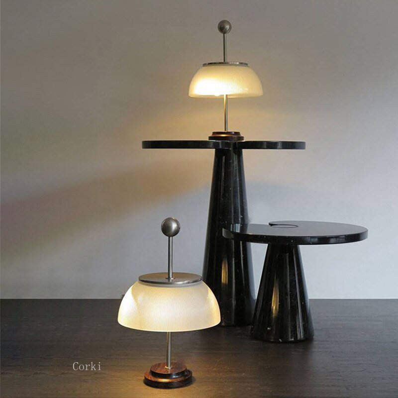 Italian Design Fashion Table Lamp Iron Art Decor Galss Desk Lights reading light Backgound Cafe Bedside Bedroom Room decor Lamp 2