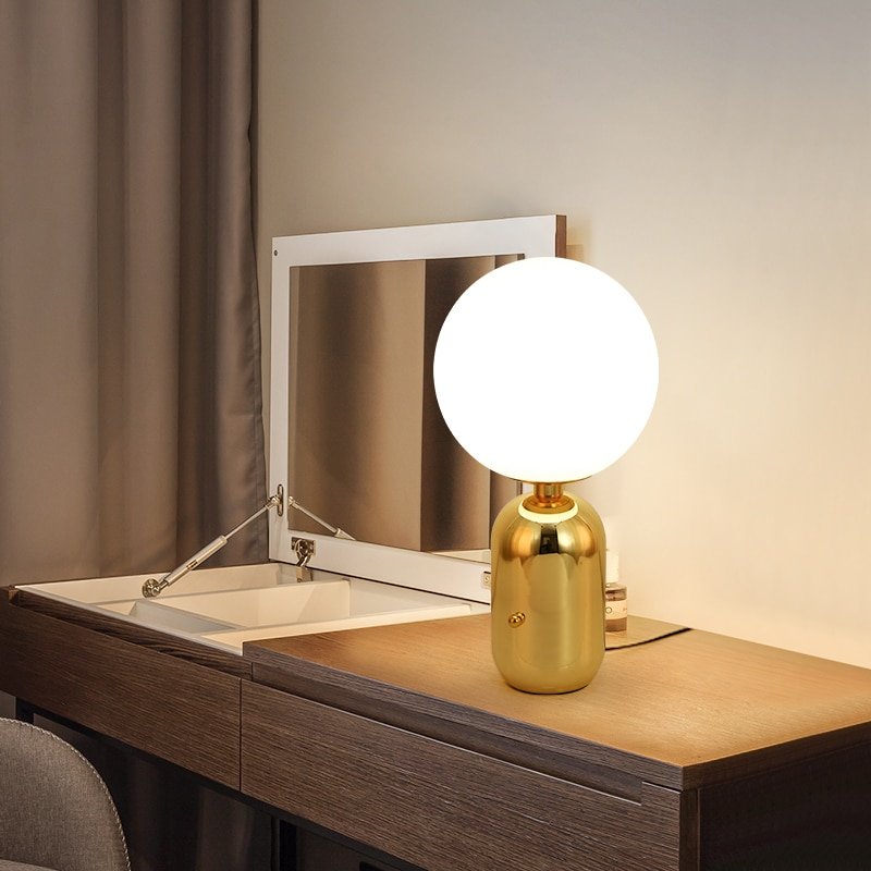 Nordic Modern Table Lamp Glass Ball Table Lamps For Living Room Bedroom Study Desk Decor Light Creative Night Led Bedside Lamp 2