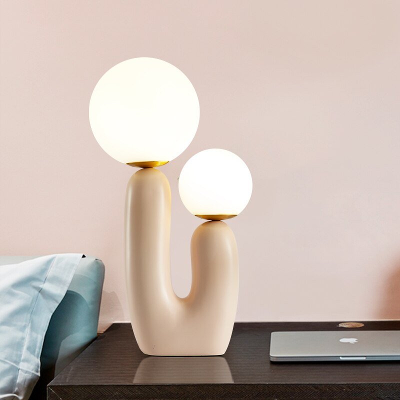 Post-modern Led Table Lamp Resin Glass Ball Table Lamps For Living Room Bedroom Nordic Art Decor Light Home Night Bedside Lamp 2
