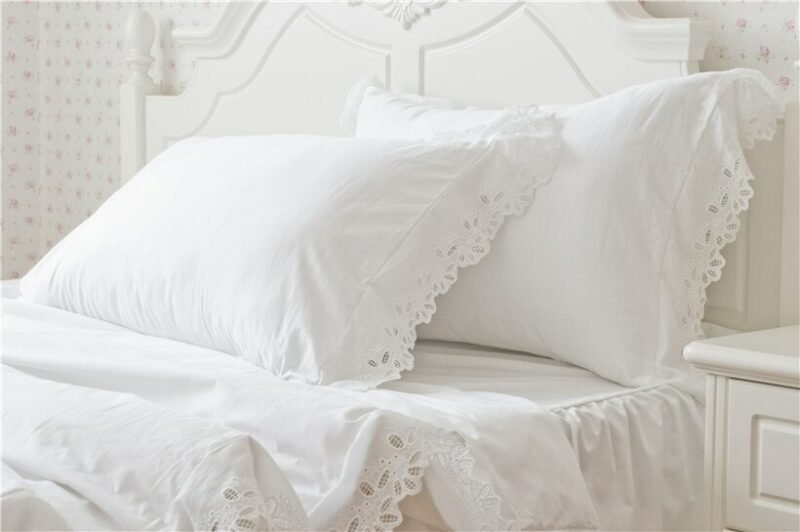 Bright White color Hollow Lace edge Duvet/Quilt cover with Zipper 100%Cotton Ultra Soft Bedskirt Bedding set Queen size Shabby 4
