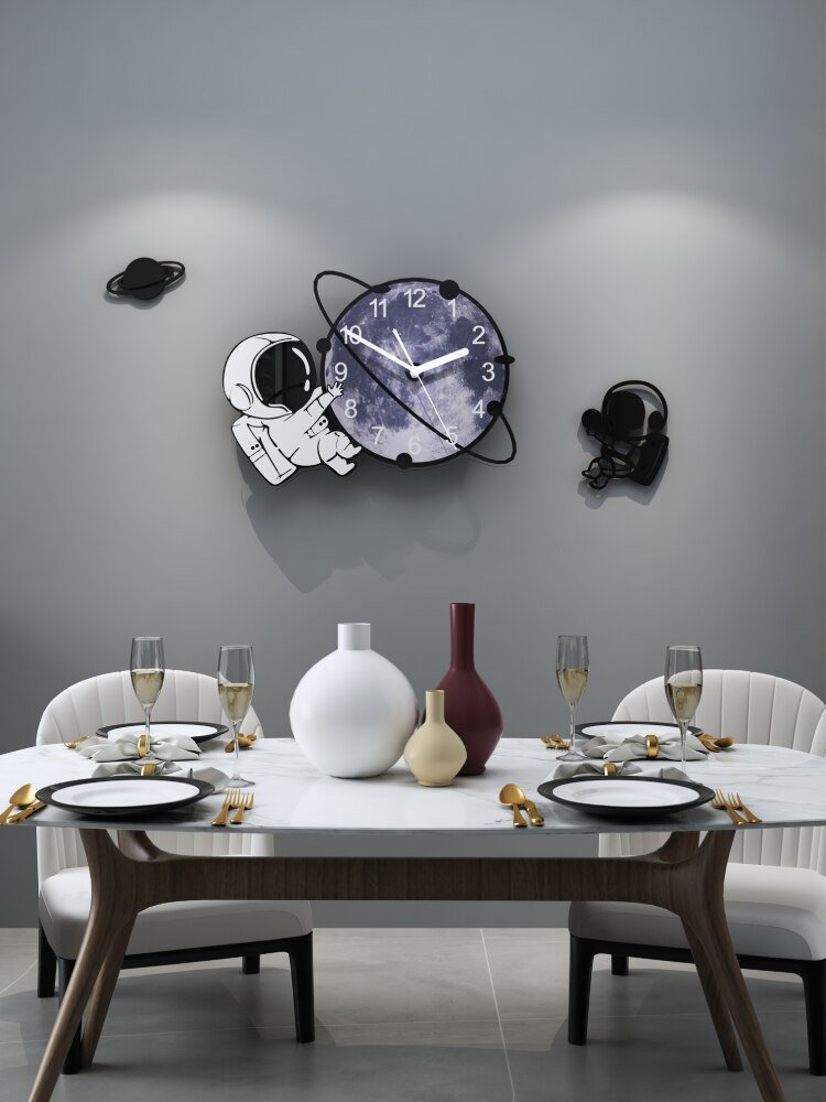 Luxury Astronaut Wall Clock Living Room Large Silent Wall Clock Modern Design Reloj Pared Grande Home Decor LL50WC 1