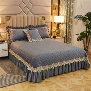 Fleece Velvet Warm Soft Quilt Set Grey Blue Queen King Premium 3/5Pcs Bedspread Elegant Ruffle Floral Bed Cover set Pillow shams 1
