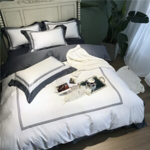 White gray Egyptian cotton Duvet Cover Bed sheet Set Embroidery 4pcs Queen/King Size Bed set hotel Bedding Sets parure de lit 1