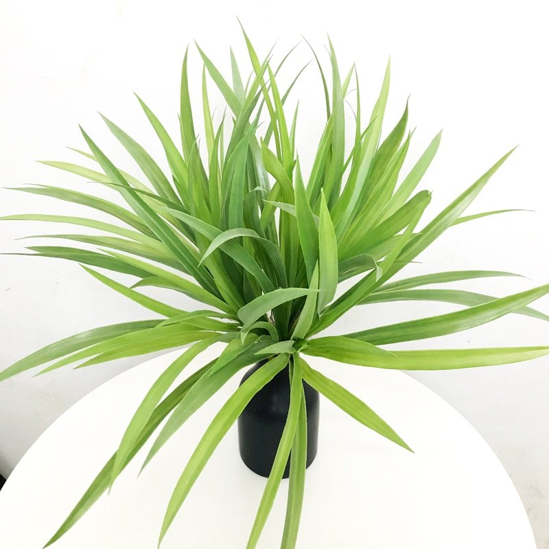 45cm 56 Leaves Artificial Tropical Grass Fake Succulents Reed Green Plants Wall Leafs Plastic Onion Grass for Table Garden Decor 4