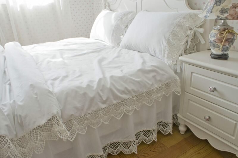 4Pieces Chic Lace edge Duvet Cover Bedskirt Set 100%Cotton Soft Bright White Twin Queen King Size Princess Girls Bedding set 2