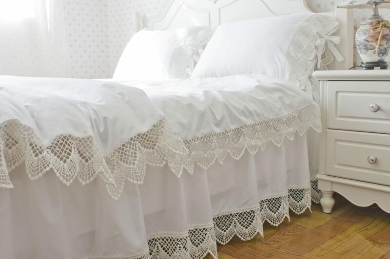 4Pieces Chic Lace edge Duvet Cover Bedskirt Set 100%Cotton Soft Bright White Twin Queen King Size Princess Girls Bedding set 3
