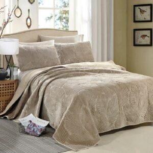 3 Piece Velvet Cotton Quilt Bedspread Set Ultra Soft Warm Oversized Bed cover Leaves Pattern Luxury Bedspread Pillow shams 1