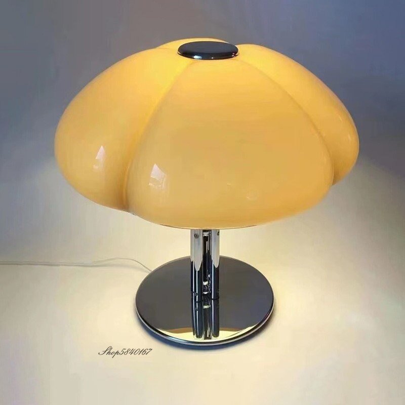 Ins Popular Table Lamp Designer Vintage Brown Glass Desk Lamp for Bedroom Beside Lamp Modern Living Room Light Reading Lamps 6