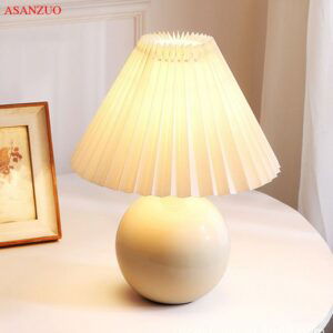 Vintage table lamp retro pleated girl net red light Nordic fold lamp decoration bedroom bedside lamp 1