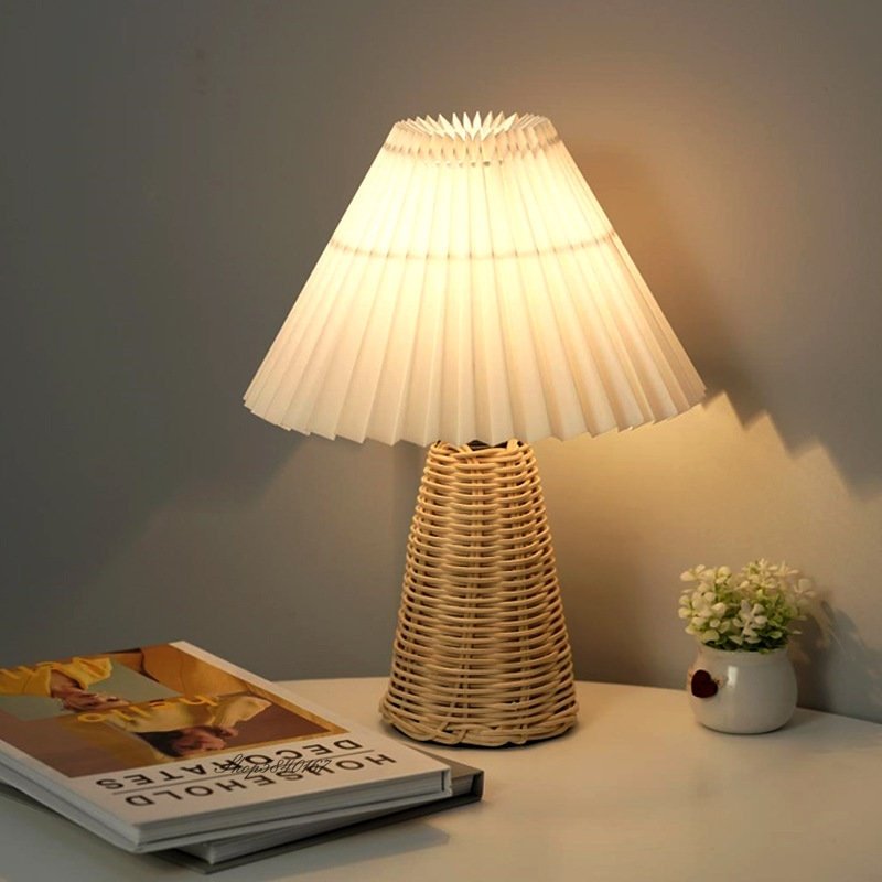 Vintage Pleated Table Lamp Creative Rattan Night Light Study Bedroom Lamp Decor Beige/white/flower Lampshade E27 Beside Lamp 1