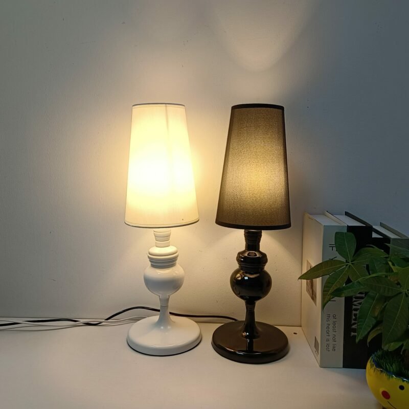 Fashion Spanish guard table lamp Modern living room bedroom study desk lamp Art Bedside Lamp Indoor Decor 2