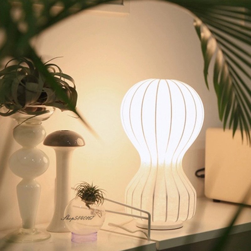 Italian Silk Table Lamps Ins Creative Hot Air Balloon Desk Lamp Lights Living Room Decoration Modern Silk Bedroom Beside Lamp 2