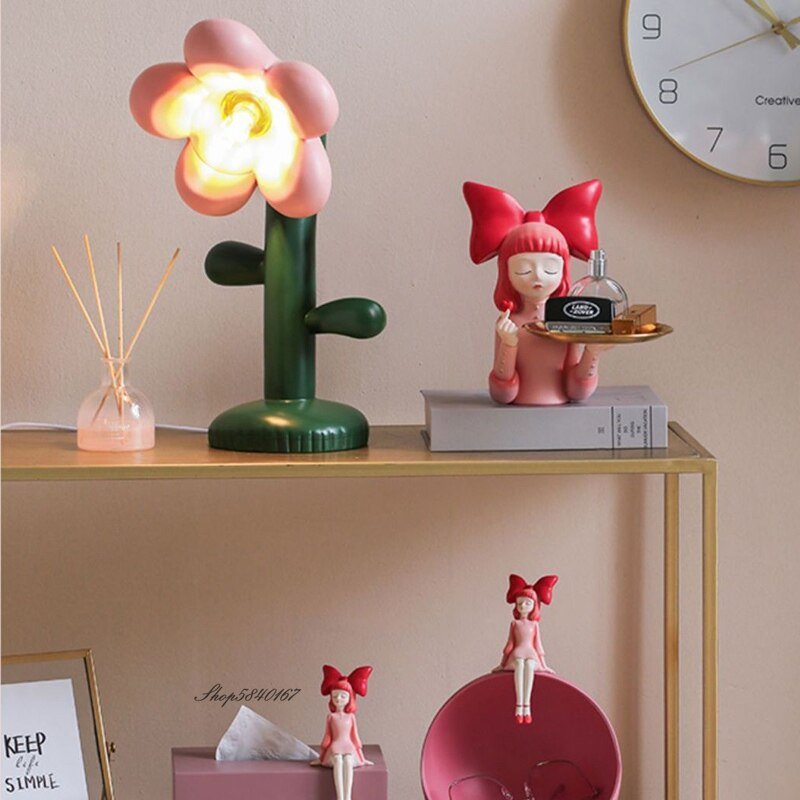 Creative Ins Peach Blossom Girl Heart Table Lamp Resin Plant Flower Desk Lamp Light for Princess Girl's Room Light Bedroom Decor 6