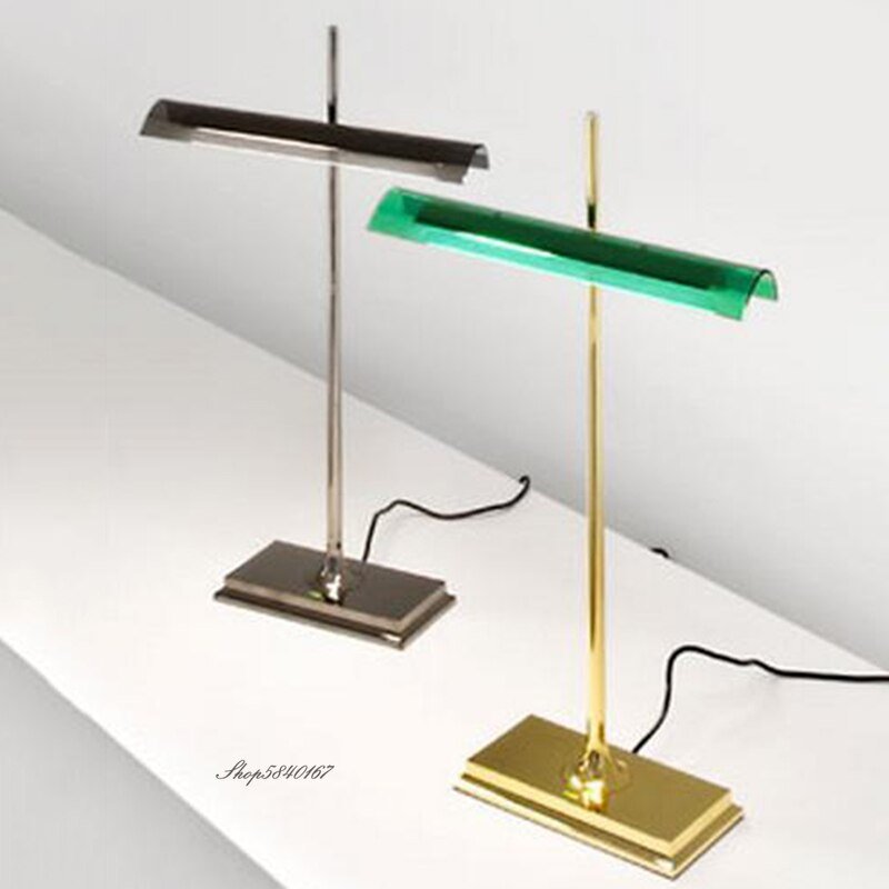 Italian Dimmable Beside Lamp Designer Industrial Table Lamp Living Room Decoration Touch Sensor Metal Lamp Bedroom Led Desk Lamp 3