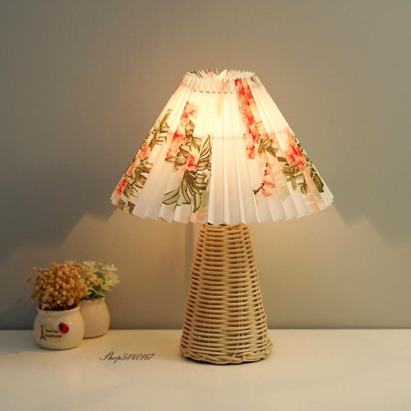 Vintage Pleated Table Lamp Creative Rattan Night Light Study Bedroom Lamp Decor Beige/white/flower Lampshade E27 Beside Lamp 2