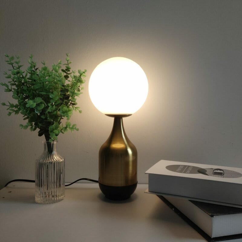 Modern Home Decor Nordic Glass Ball Brass Table Lamps Living Room Bedroom Study Bedside Led Eye Protection Table Lamp 3