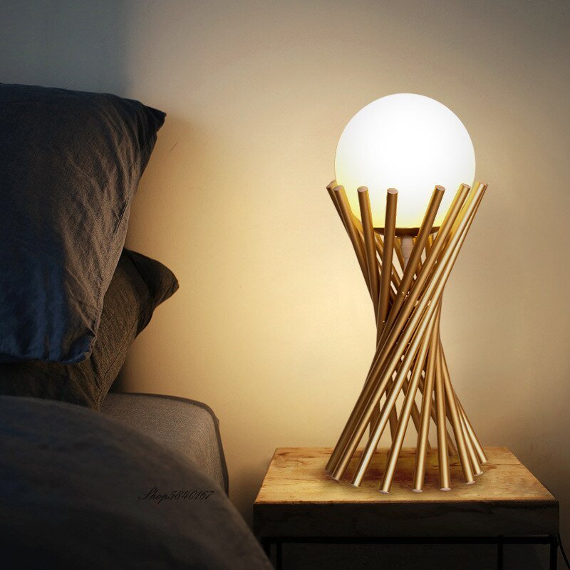 Modern Metal Tower Table Lamp Pleated Gold Desk Lamp Living Room Decoration Bed Room Light Fixtures Personality Led Beside Lamp 1