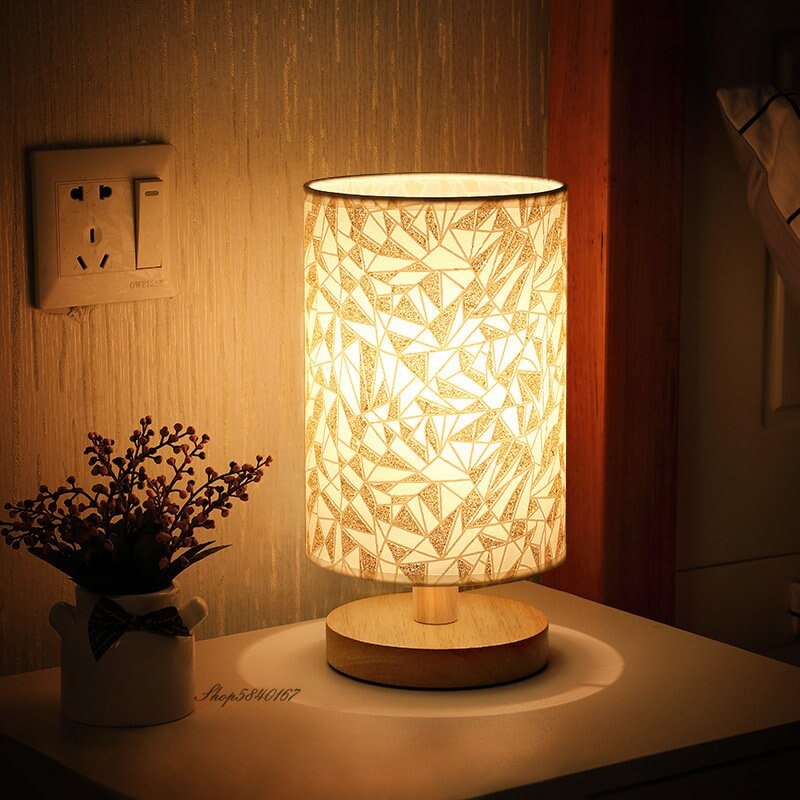 Nordic Wooden Desk Lamp Creative Minimalist Table Lamp for Bedroom Beside Lamp Fabric Lampshade USB/plug-in Night Light Decor 4