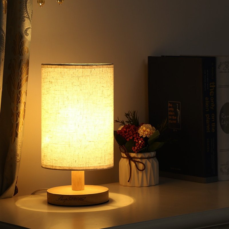 Nordic Wooden Desk Lamp Creative Minimalist Table Lamp for Bedroom Beside Lamp Fabric Lampshade USB/plug-in Night Light Decor 1