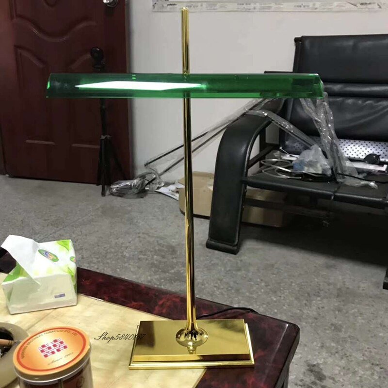 Italian Dimmable Beside Lamp Designer Industrial Table Lamp Living Room Decoration Touch Sensor Metal Lamp Bedroom Led Desk Lamp 4