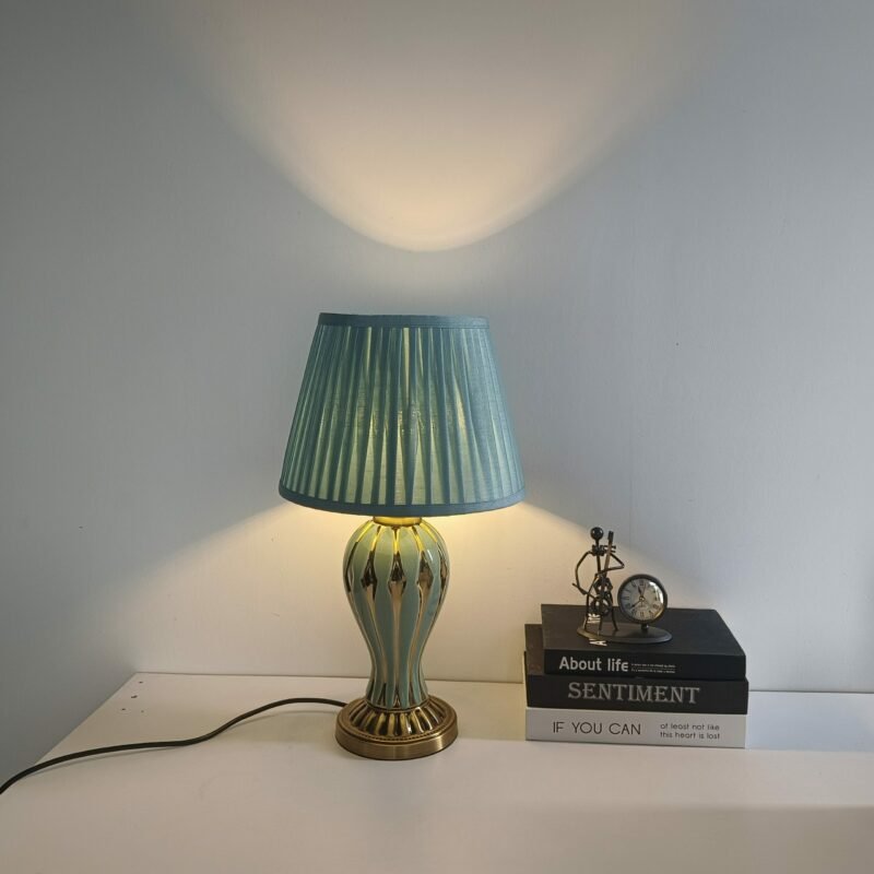 Pastoral Style Ceramic VaseTable Lamp For Bedroom Living Room European retro Study desk lamp Fabric Decor Light fixture 2