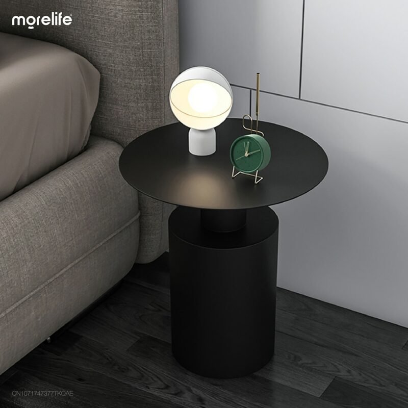 Nordic side table creative iron bedside table Light luxury living room Simple sofa Small side table Modern corner table 3