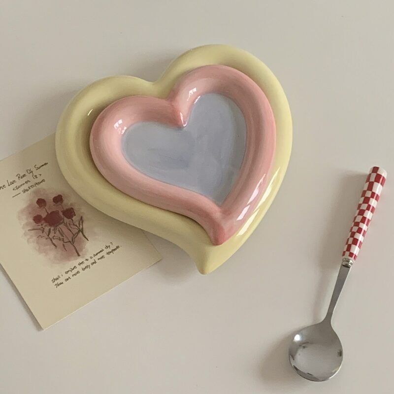 Hand Paint Plate Jewelry Storage Tray Dessert Plate Fruit Plate  Heart-shaped Ceramic Plates Candy  Plate Snack Plate 4