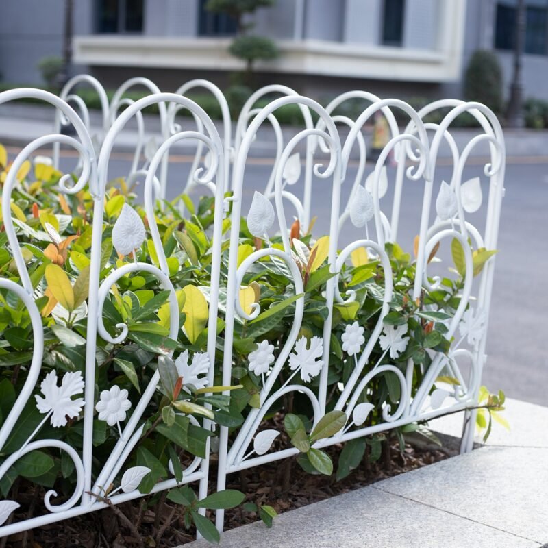 5 Pack Decorative Garden Fence For Landscaping White Panels Rust Proof Metal White 2