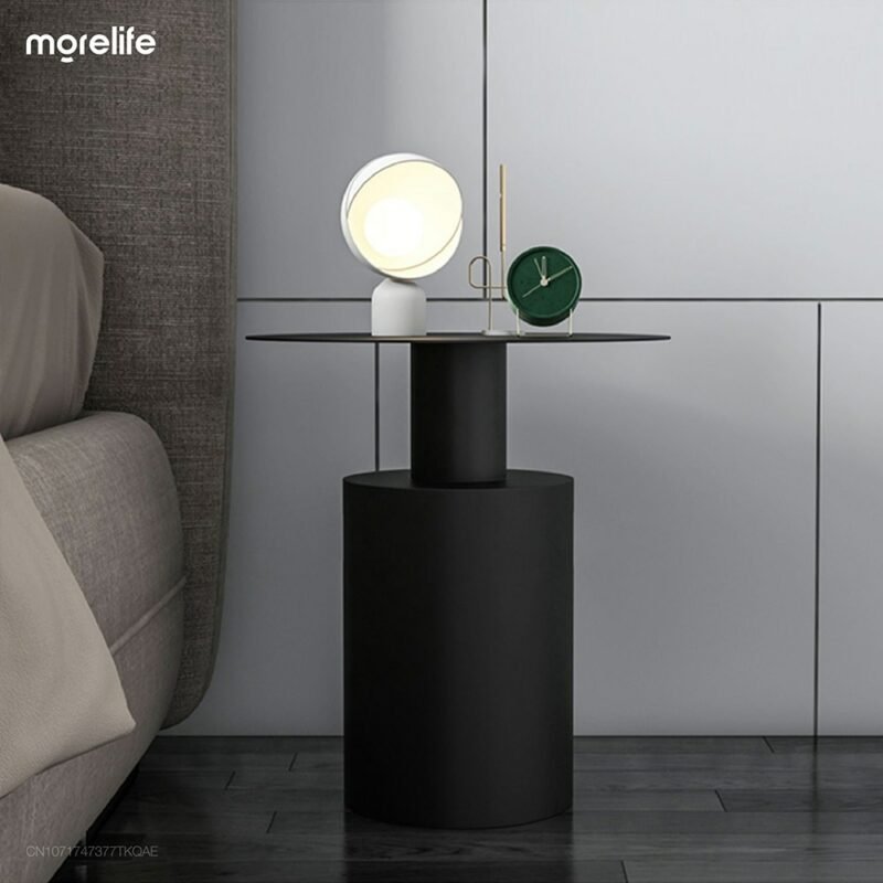 Nordic side table creative iron bedside table Light luxury living room Simple sofa Small side table Modern corner table 2