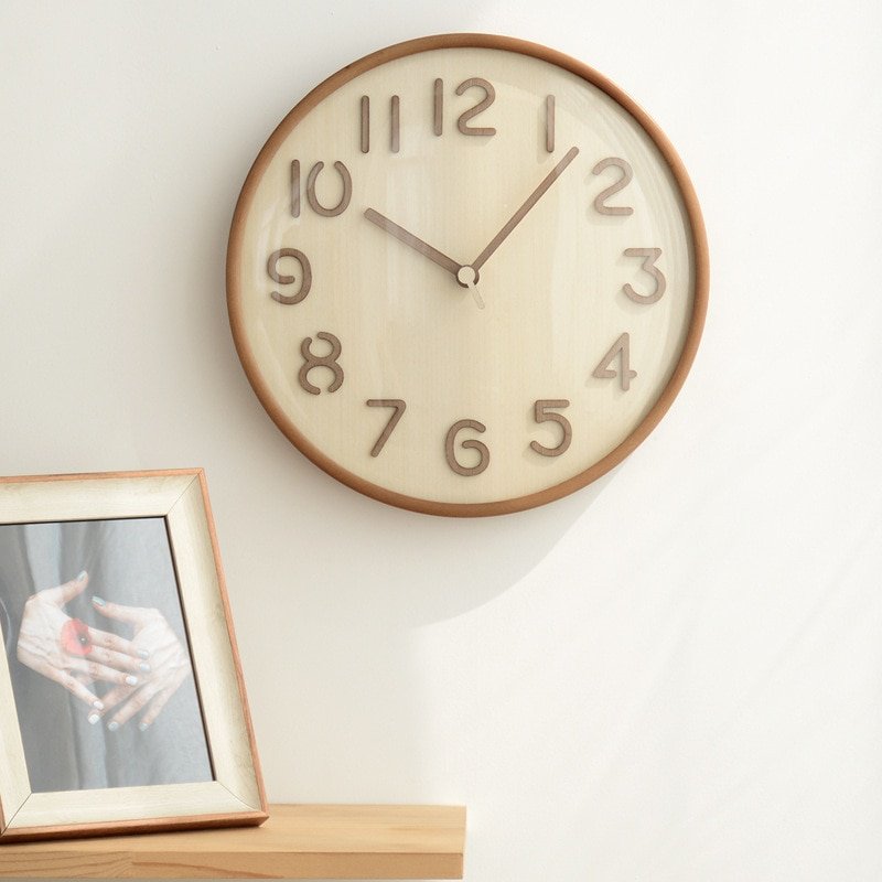 MOMO Japanese Style Solid Wood Silent Wall Clock Bedroom Hanging Wall Decoration Clock 3D Living Room Log Clock 3