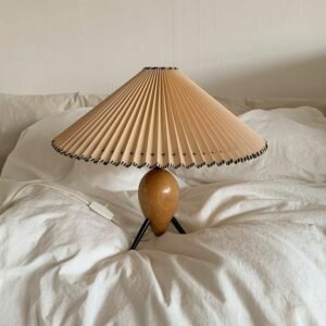 Vintage Table Lamp Wood Fabric for Living Room Bedroom Study Nordic Aesthetic Room Decor Desk Night Replica Lighting Appliance 1