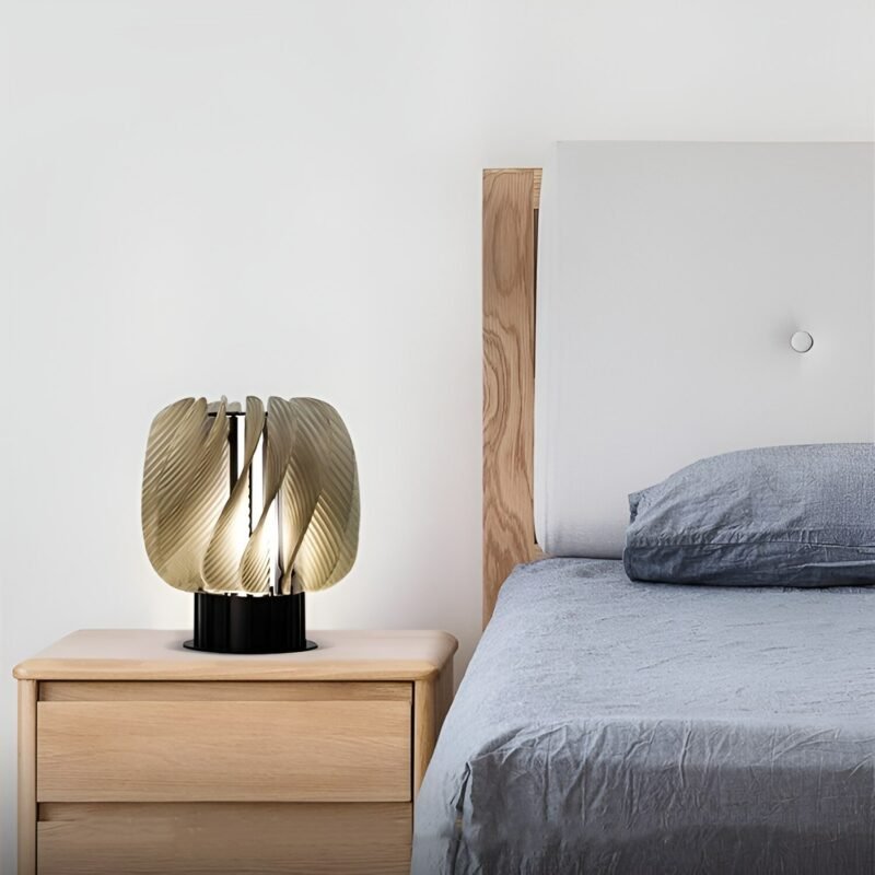 Modern Nordic Flower Shape Loutas Luxury Creative Table Lamp for Living Room Bedroom Decor Light Home Indoor Lighting Fixtures 4