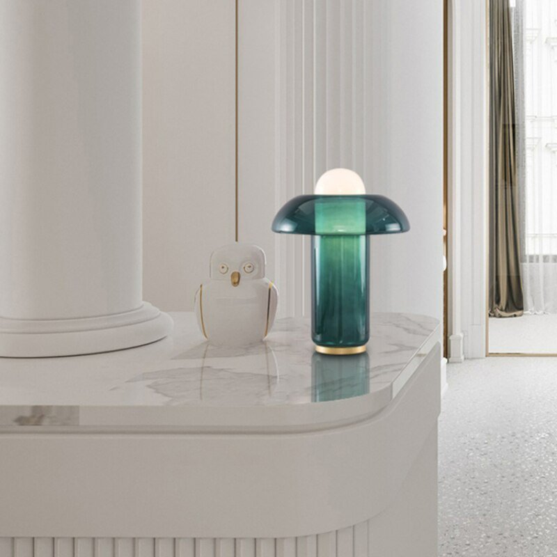 Postmodern Minimalist Table Light Creative Emerald Living Room Bedroom Study Table Bedside Boutique Ins Retro Table Lamp Fixture 6