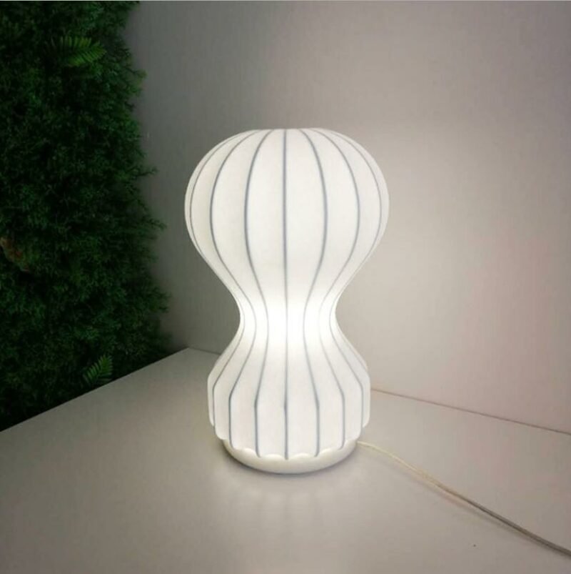 New LED Bedroom table lamp modern minimalist white silk table lamp Nordic pastoral creative decoration study table lamp 3