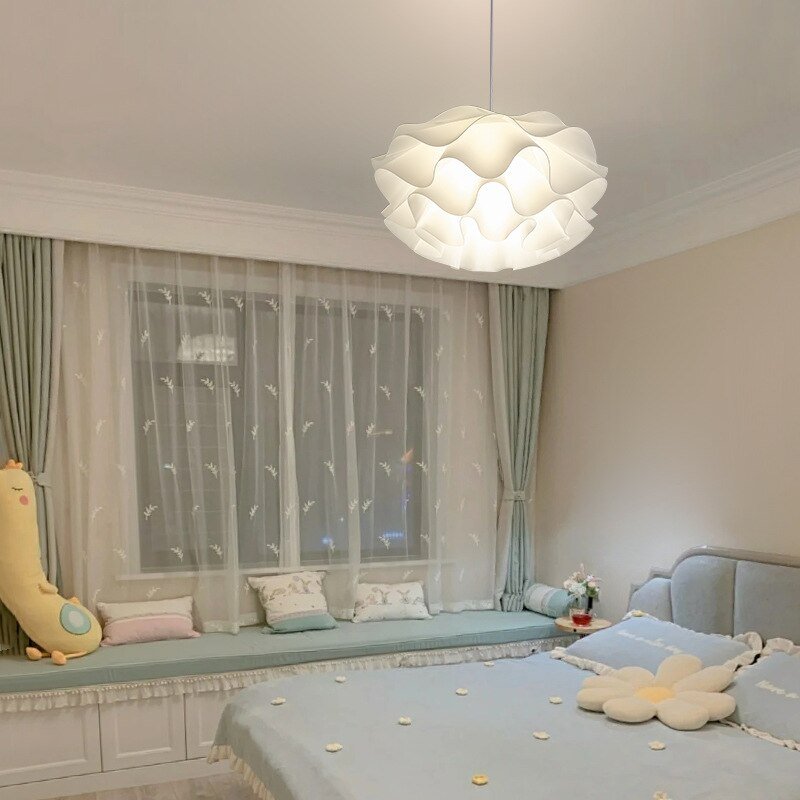 Creative bedroom Pendant light warm and romantic nordic ins girl room lighting net red restaurant lamp petal bedroom lamp 2
