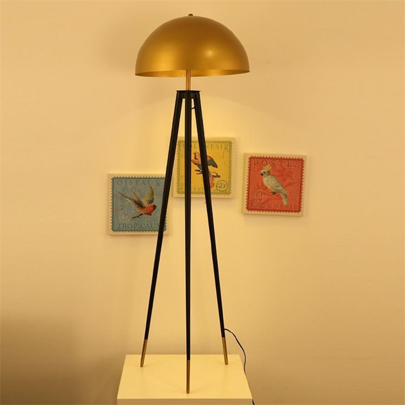 Fan Shaped Head Metal Floor Lamp Nordic Designer Floor Light Standing Lamps For Living Room Bedroom Table Lamp 6